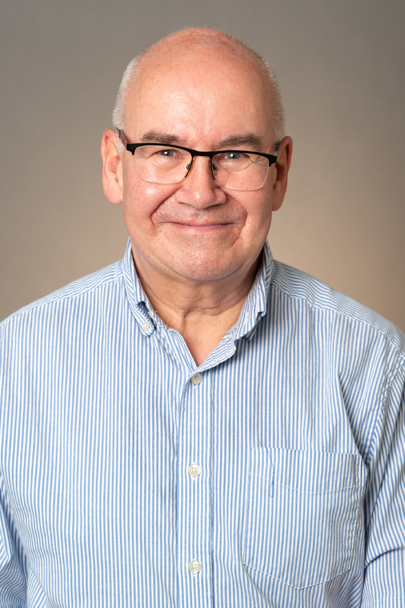 Graham MacIntosh headshot