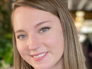 Kelsey Burham headshot