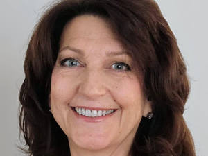 Annie Harding headshot
