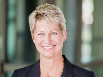 Angie McNelis