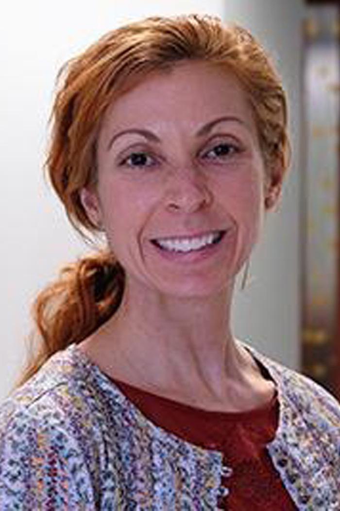 Cara Padovano headshot
