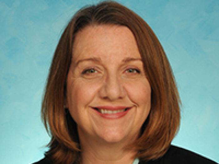 Laurie Theeke headshot