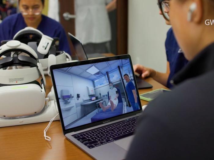George Washington nursing students use virtual reality to learn real world skills