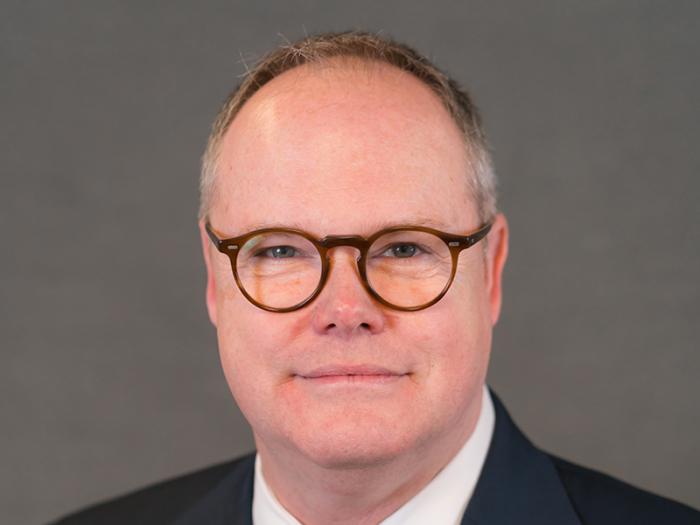Billy Mullins headshot