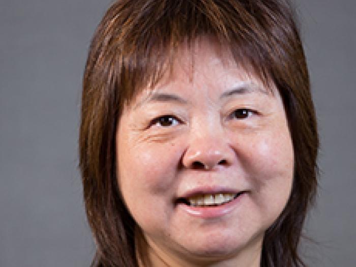 Qiuping (Pearl) Zhou headshot